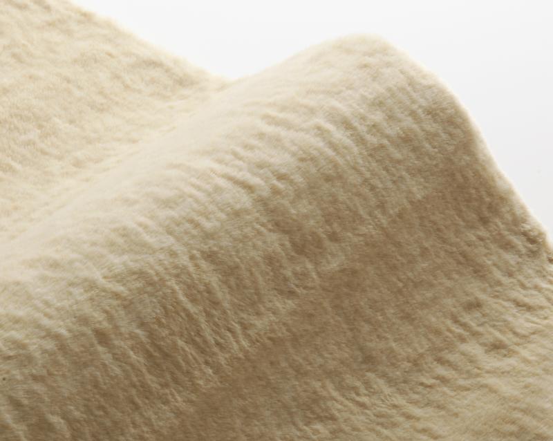 アイボリー